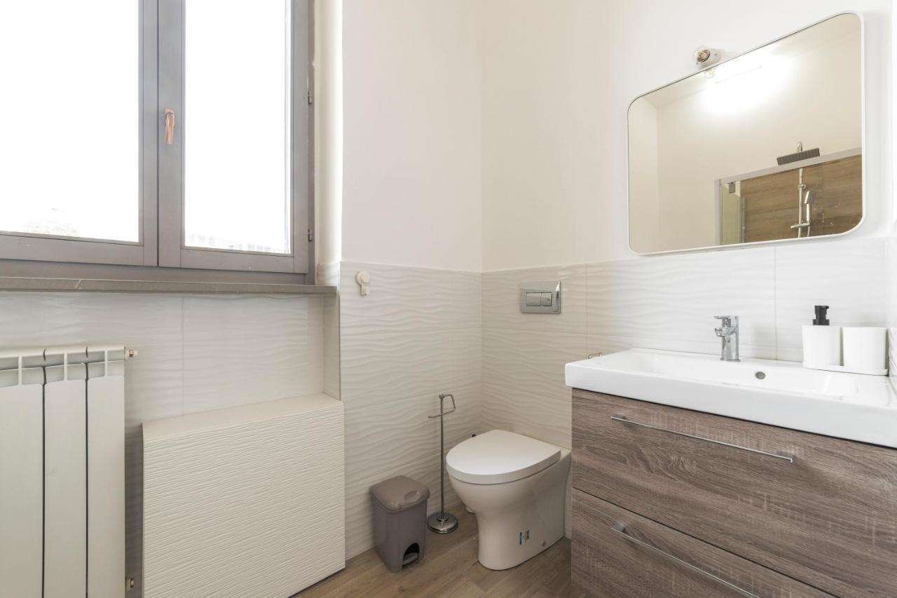 Maciachini Renovated Studio! 米兰 外观 照片
