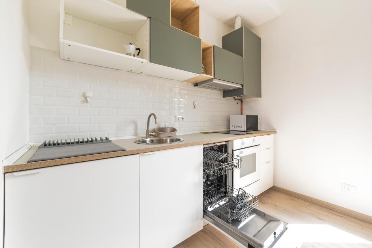 Maciachini Renovated Studio! 米兰 外观 照片